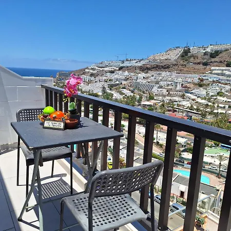 Solaris - Refurbished, Top Floor, Sea Views Puerto Rico  Buitenkant foto