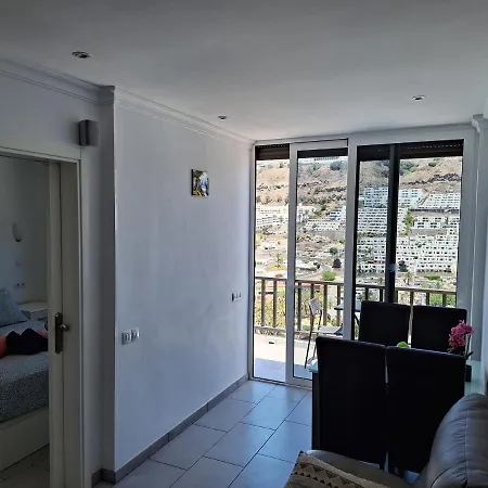 Solaris - Refurbished, Top Floor, Sea Views Puerto Rico  Buitenkant foto