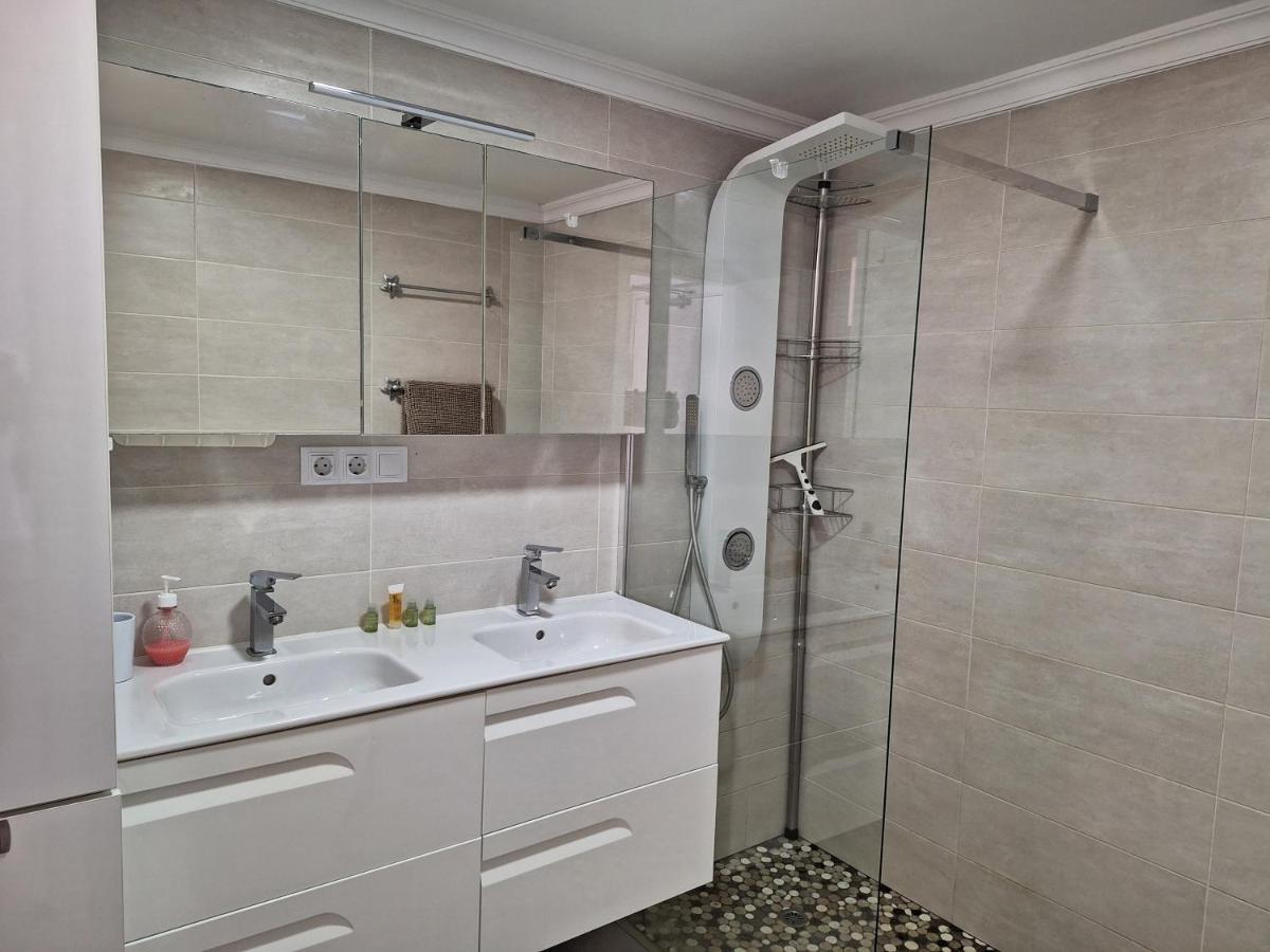 Appartement Solaris - Refurbished, Floor, Sea Views *