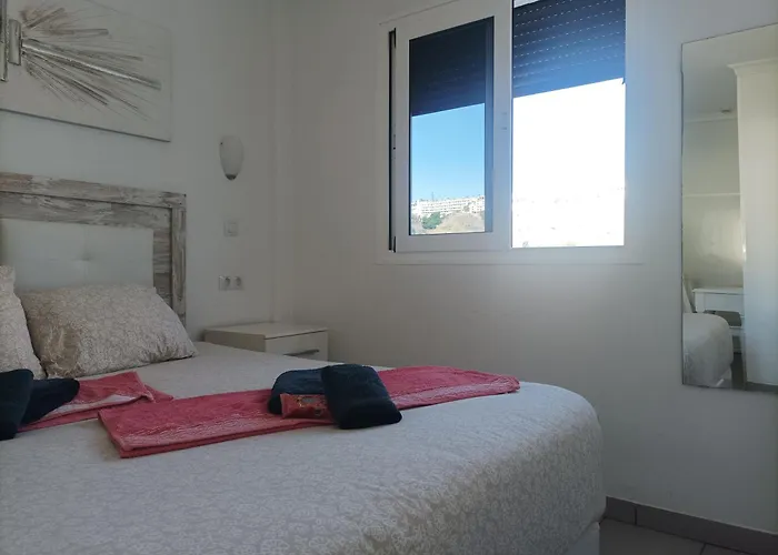 Solaris - Refurbished, Top Floor, Sea Views