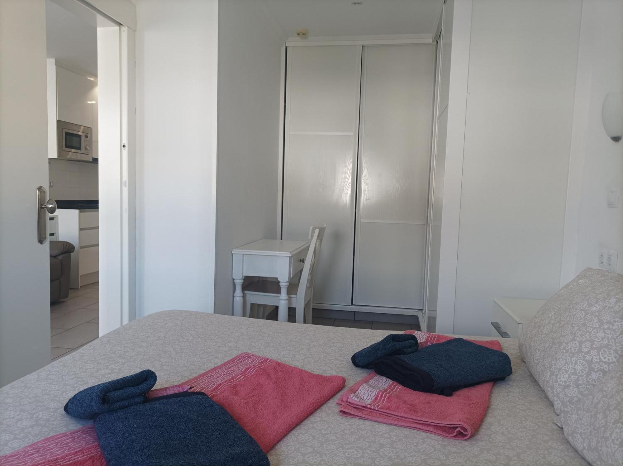 Apartment Solaris - Refurbished, Floor, Sea Views